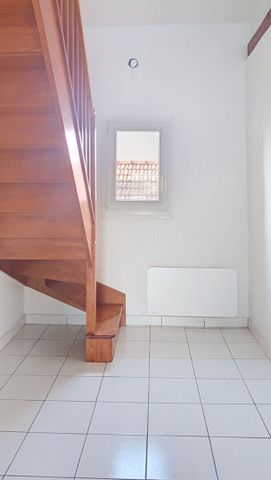 Appartement à louer - REIMS- AVE DE PARIS - Photo 3