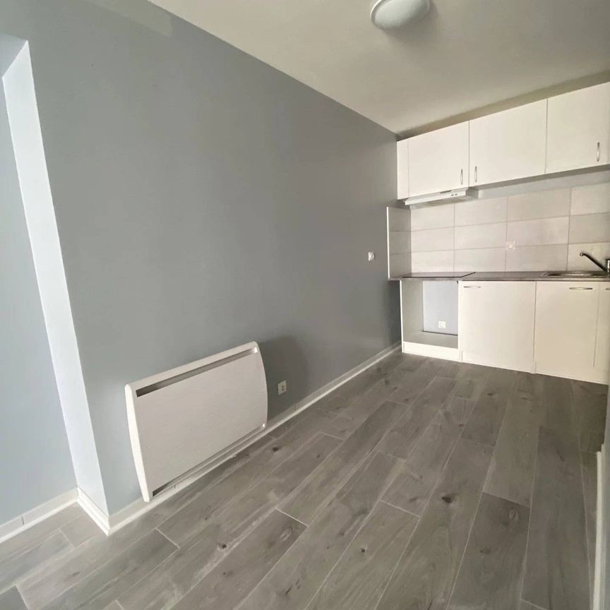 Joli F2 au sein d'une toute petite résidence - Photo 1