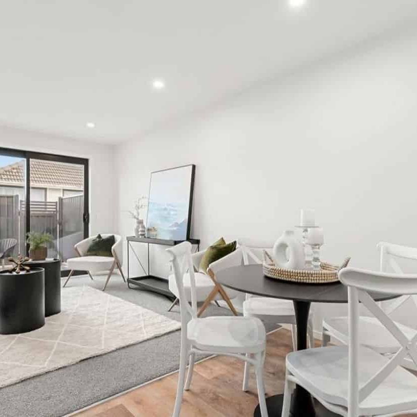 Brand new stylish house with great location - Photo 1