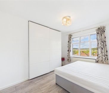 4 bedroom semi-detached house to rent - Photo 6