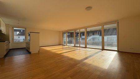 IM HERZEN VON HINWIL MIT BLICK ZUM BACHTEL - Foto 4