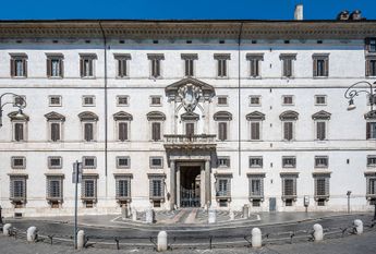Timeless Elegance in Palazzo Borghese’s Unique Suites