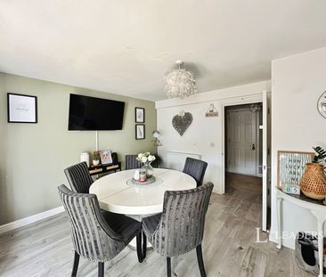 3 bedroom house to rent St. Helens Road, Hastings, East Sussex, TN34 - Photo 3