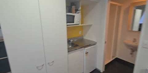 First Week Rent FREE! - Photo 2