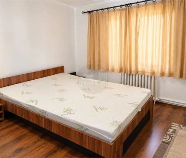 Apartament 3 camere cu balcon in Vasile Aaron - Photo 2