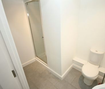 Flat to rent on - Photo 3