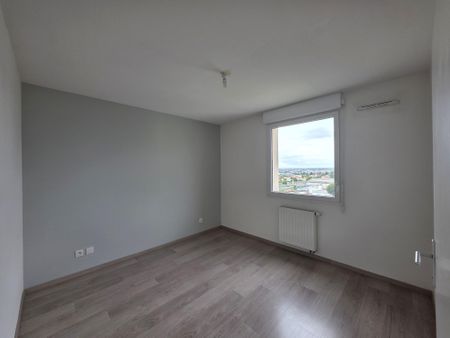 Location Appartement 2 pièces 49m² CLERMONT FERRAND 63000 - Photo 5