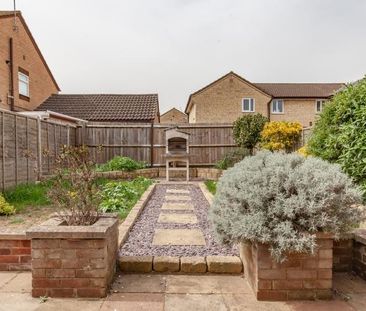 3 bedroom semi-detached house to rent - Photo 4
