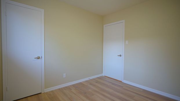 For Lease - 17 Ravenview Drive Unit# Main, Toronto, Ontario - Photo 1