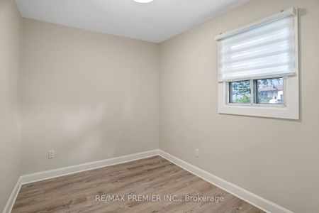 Detached Home For Lease | N8131608 - Photo 5