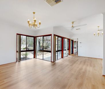YOUR DREAM HOME AWAITS BEAUTIFUL, COMPLETE & MOVE-IN READY! $1,100 per week. - Photo 3