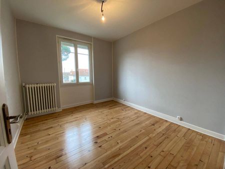 Location maison 5 pièces 106.45 m² à Bourg-de-Péage (26300) - Photo 3