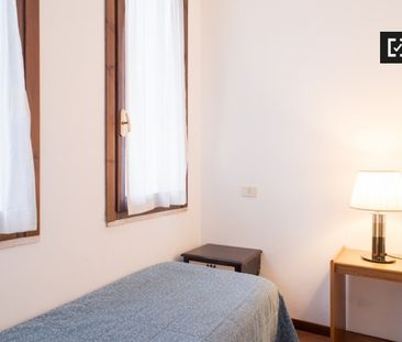 rome, Lazio 00187 - Foto 2