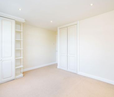 Castle Road, Weybridge, Surrey, KT13 - Photo 5