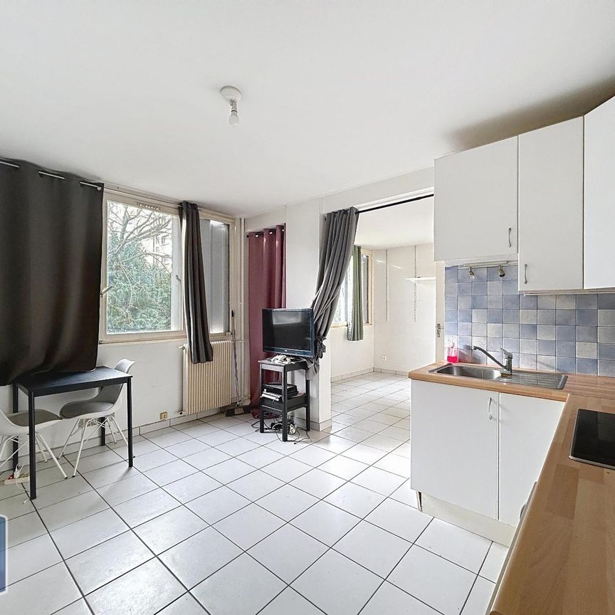 Location Appartement 29m² VILLEURBANNE 69100 - Photo 1