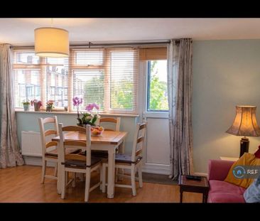 2 bedroom maisonette to rent - Photo 3