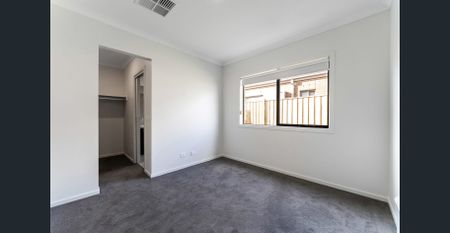 **RECEIVE ONE MONTH’S FREE RENT, ASK US HOW!!! Brand-New 4-Bedroom Home for Lease in Melton South - Photo 2