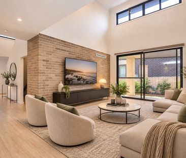 Six-Bedroom Family Home with Flexible Two-Level Layout in Condell Park - Photo 1