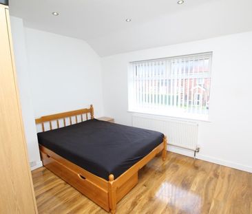 3 bedroom semi-detached house to rent - Photo 6