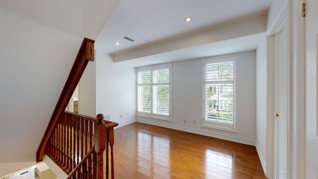For Lease - 21 David Dunlap Circle, Toronto, Ontario - Photo 4