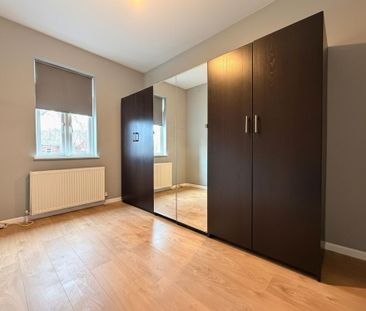 3 bedroom flat to rent - Photo 6