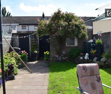 Huge room in 3-bedroom apartment in Tallaght, Dublin - Photo 6