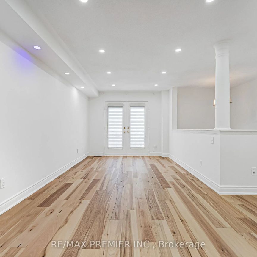 165 Fieldstone Drive #27 - Photo 1