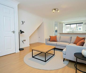 4 bedroom townhouse to rent - Photo 1