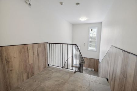 292 Rue Léon-Bloy O., app.201, J5R 3G3, J5R 3G3, La - Photo 4