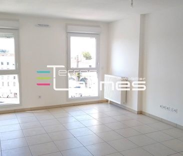 Location Appartement 1 pièce 34m² NIMES 30000 - Photo 3