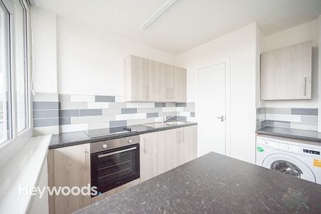 3 bed apartment to rent in Bridge Court, Stone Road, Stoke-on-Trent, Staffordshire - Photo 5