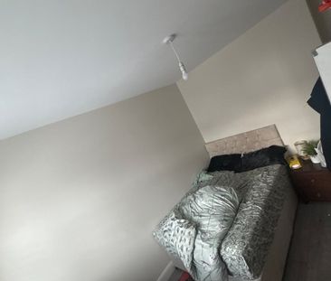 Room in a Shared House, The Grange, HA0 - Photo 1