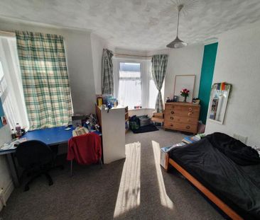 6 bedroom house to rent - Photo 4