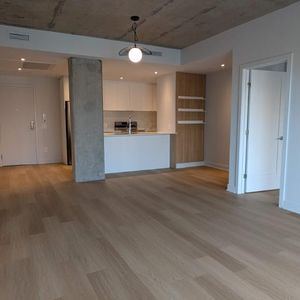 2 CH - 1 SDB - Montreal - $2,095 /mo - Photo 2