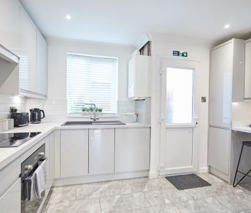 5 bedroom terraced house to rent - Photo 4