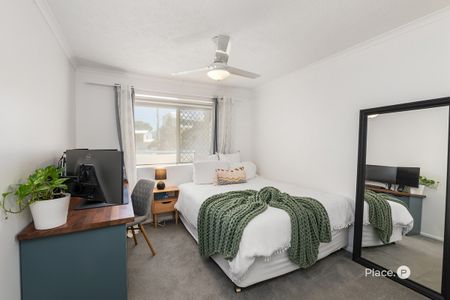 262, Cavendish Road, QLD, Coorparoo - Photo 4