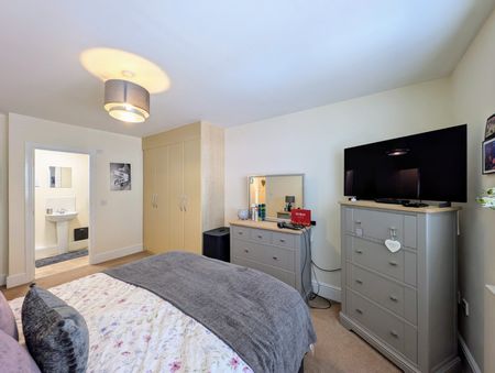 2 bedroom apartment to rent - Photo 5