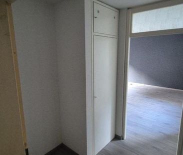 Helle Einzimmerwohnung mit moderner Einbauküche - Foto 1