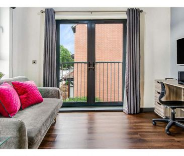 Studio to rent - Photo 1