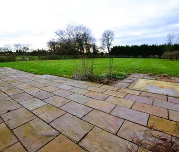 4 bedroom detached house to rent - Photo 4