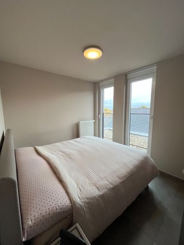 Prachtige penthouse in centrum Zwevezele met 2 slaapkamers! - Foto 2