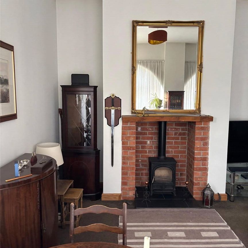 1 Cwrt Bryn Cwnin is a 3 bedroom barn conversion renovated to a high standard. - Photo 1