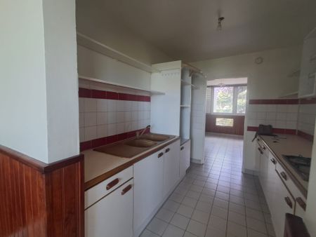 APPARTEMENT F4 - 101 m2 - FORT-DE-FRANCE - Photo 2