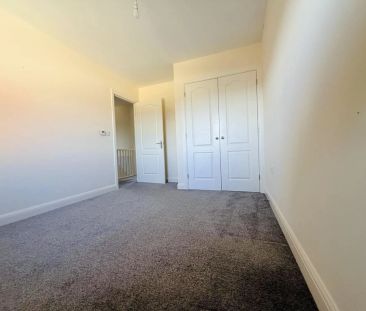 75 Mendip Avenue, - Photo 4