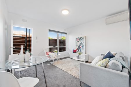 5/3 Melbourne Street, Murrumbeena VIC 3163 - Apartment For Rent | Domain - Photo 2