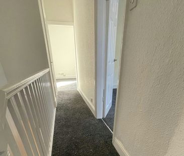 Flat to rent on - Photo 5