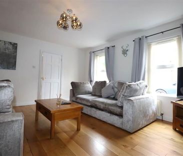 1 Rose Meadows, Lisburn, BT28 2FB - Photo 2