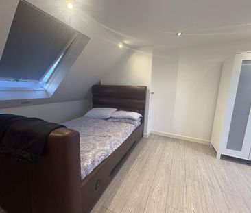 House share to rent - Photo 4