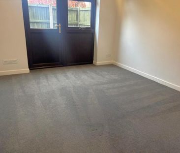 2 bedroom ground floor maisonette to rent - Photo 3
