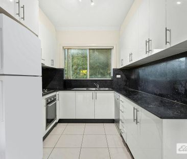22b Rowland Avenue - Photo 1